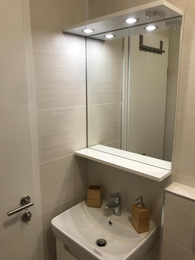 Apartments Haramincic M&B Stara Novalja Luaran gambar