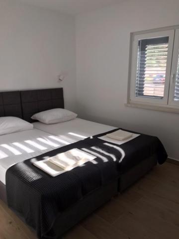 Apartments Haramincic M&B Stara Novalja Luaran gambar