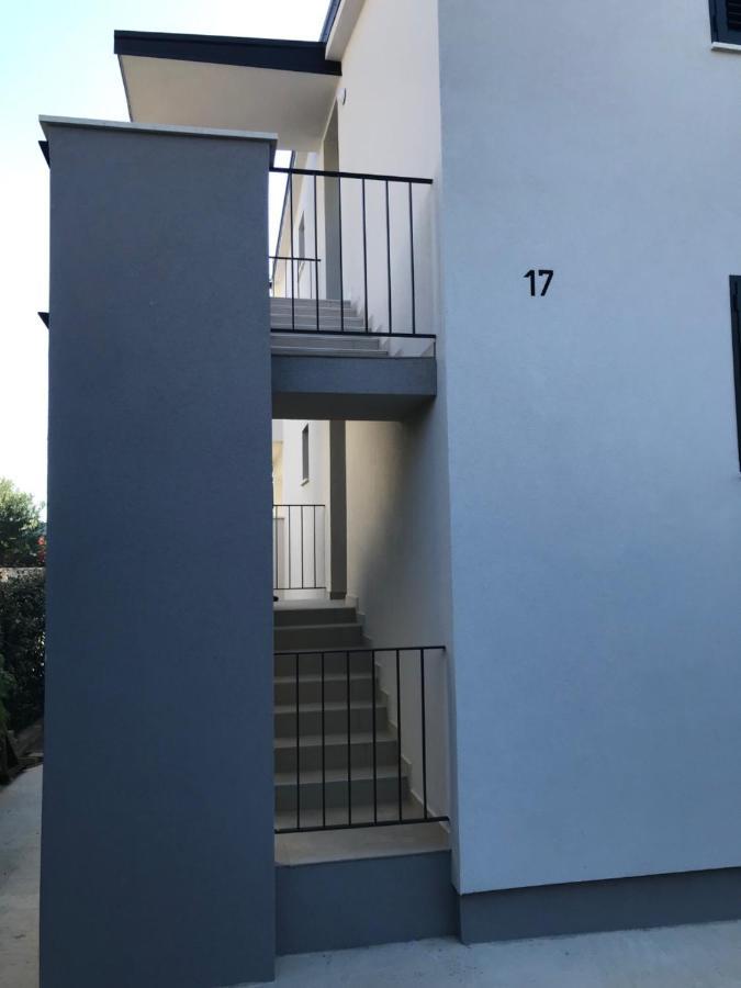 Apartments Haramincic M&B Stara Novalja Luaran gambar